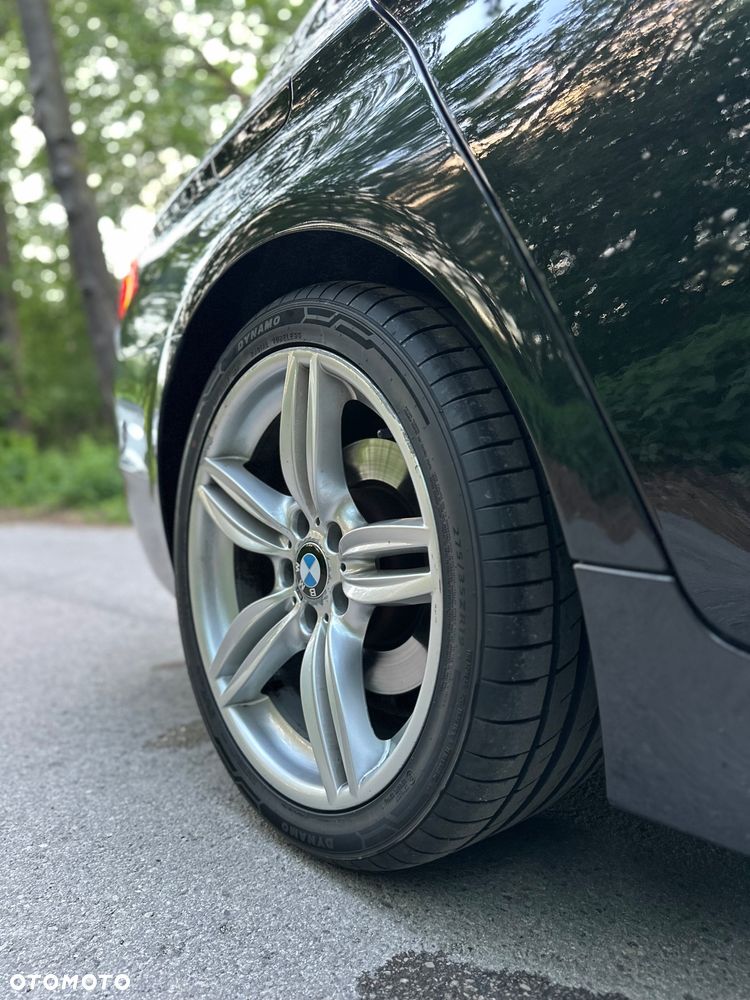 BMW Seria 5 525d - 12
