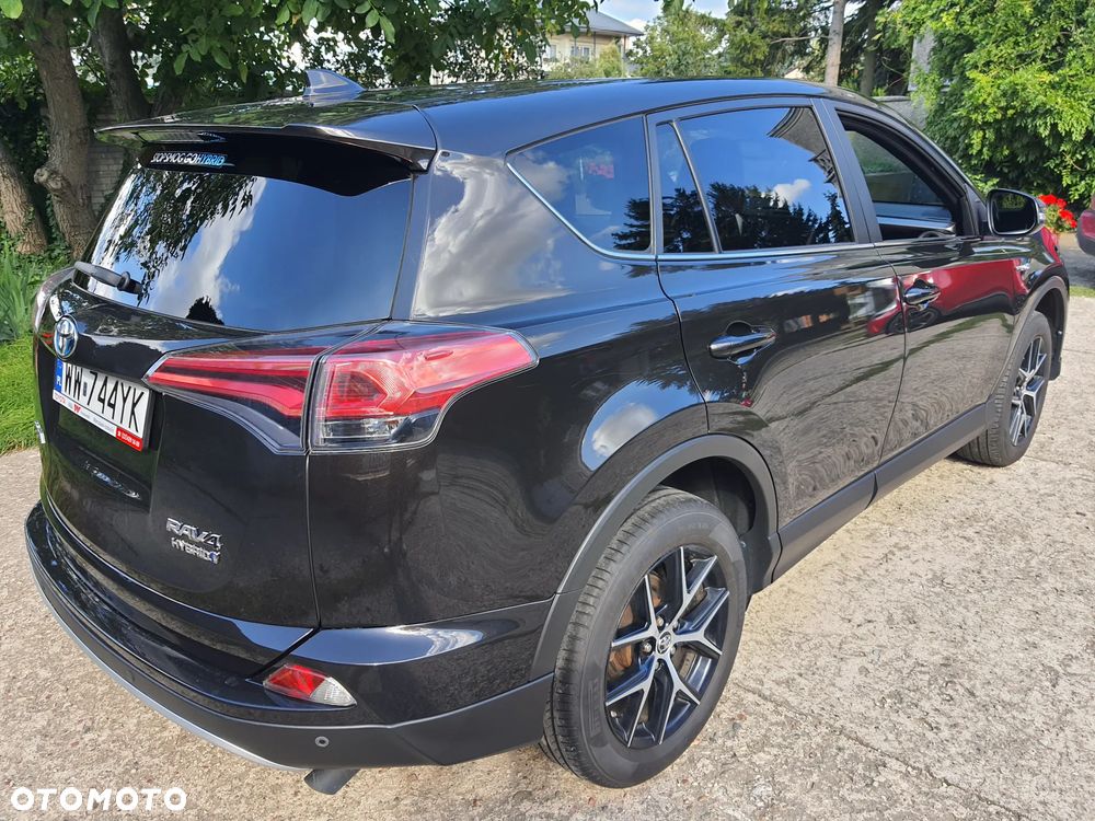 Toyota RAV4 Hybrid Premium 4x4 - 5