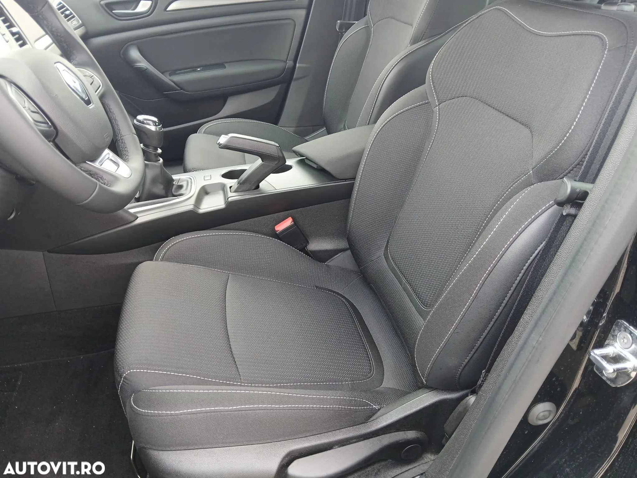 Renault Megane TCe 114 GPF Zen - 7