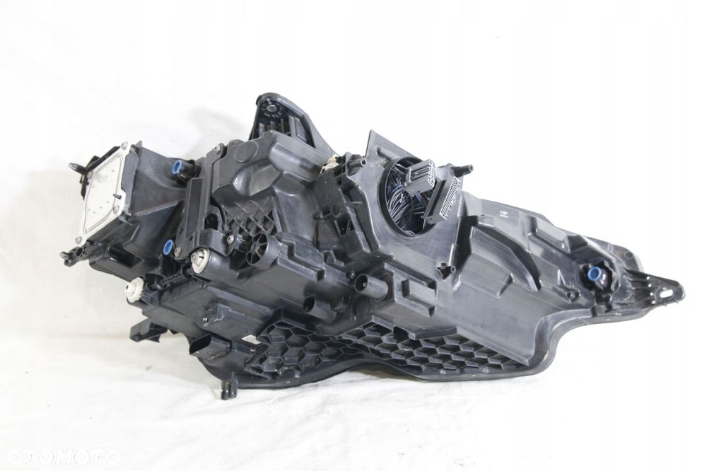 reflektor lampa mid full led europa oryginał volvo s60 3 v60 ii 2 2018-2024 - 5