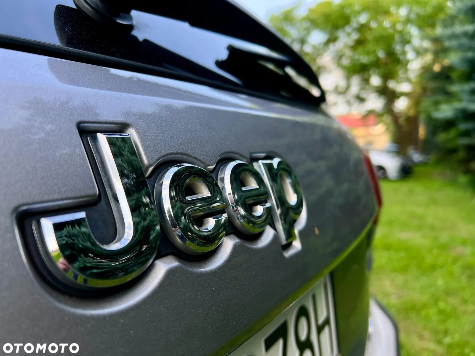 Jeep Grand Cherokee 5.7 V8 HEMI 4WD Automatik Overland - 28