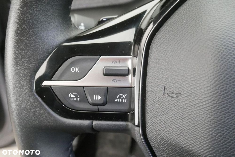 Peugeot 308 - 22
