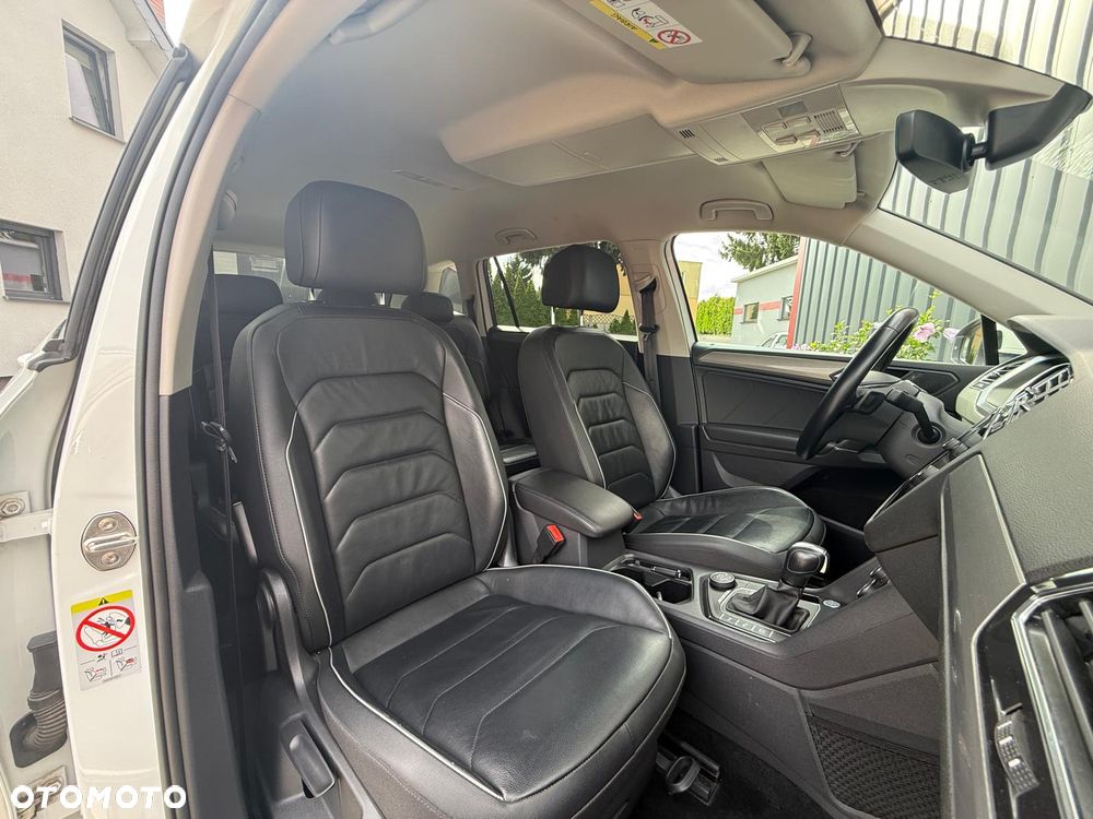 Volkswagen Tiguan Allspace 2.0 TSI 4Mot Highline DSG - 23