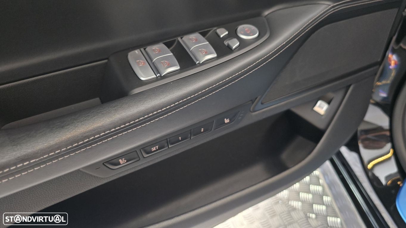BMW 740 d xDrive Pack M Auto - 32