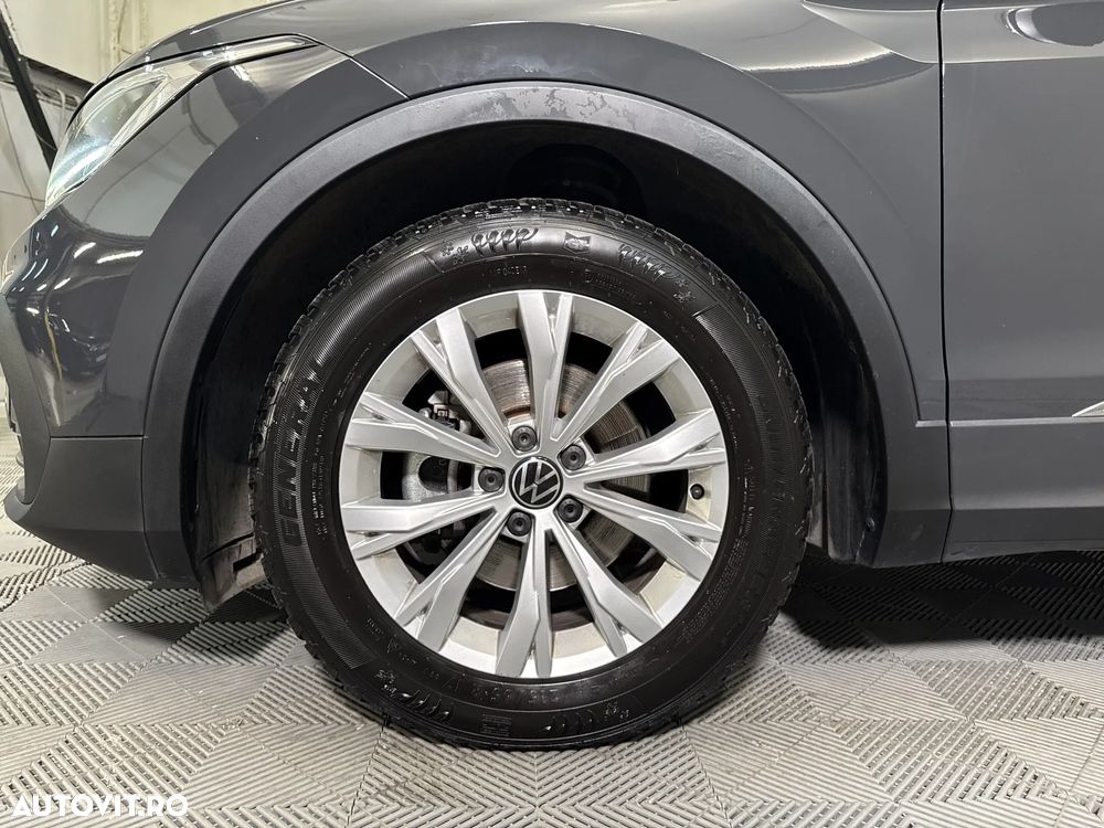 Volkswagen Tiguan - 14
