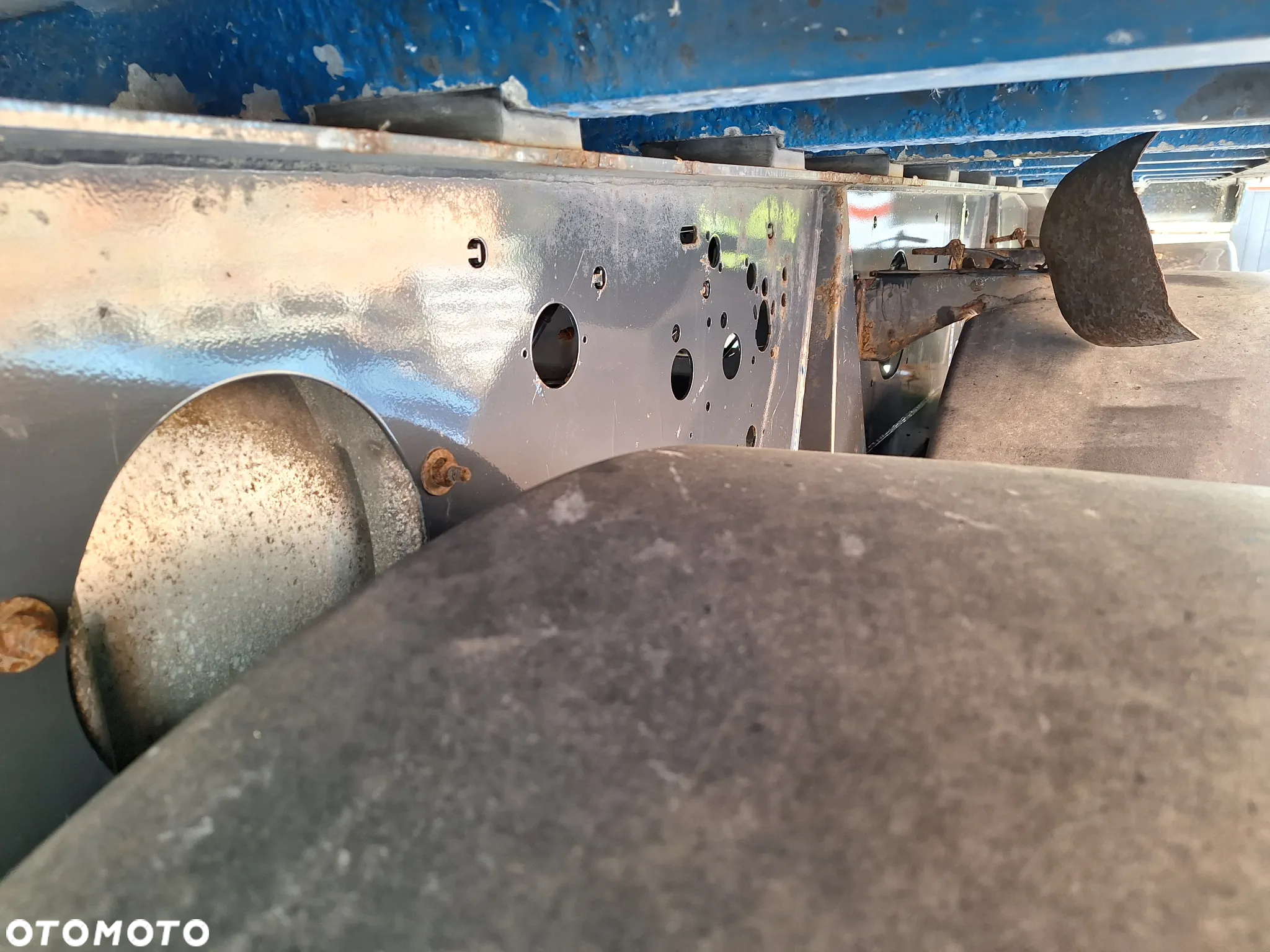 Wielton WYWROTKA 50m3 KLAPO-DRZWI SAF INTRAX TARCZA 5700kg - 13