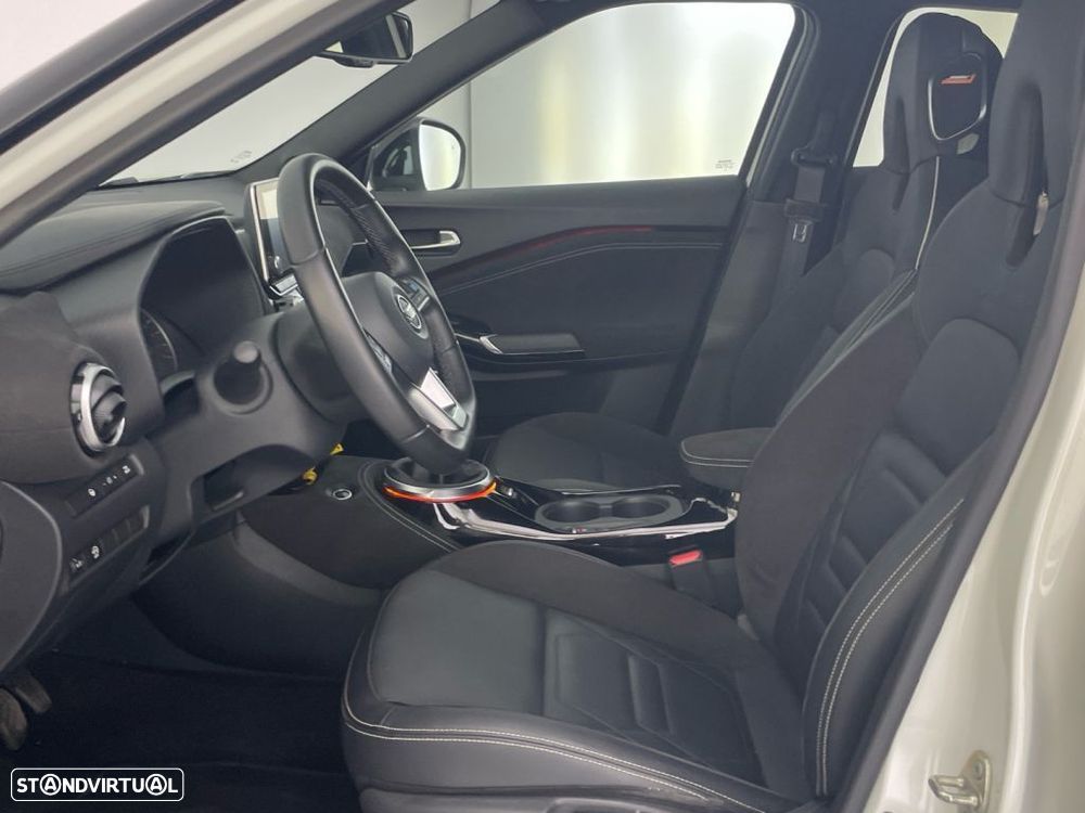 Nissan Juke 1.0 DIG-T N-Design Silver — fotografia 11