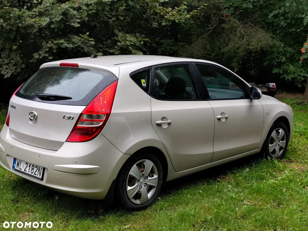 Hyundai i30 1.6 Premium - 24