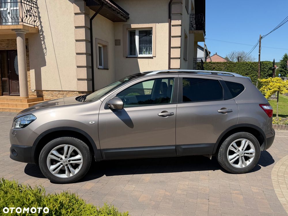 Nissan Qashqai 2.0 4x4 Tekna CVT - 9