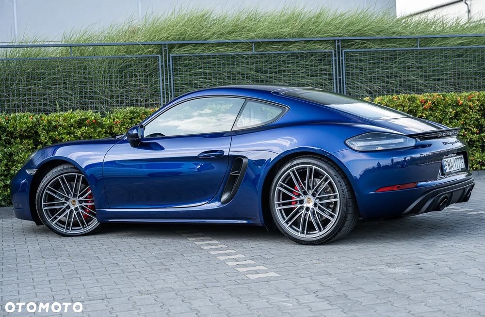 Porsche 718 Cayman - 4