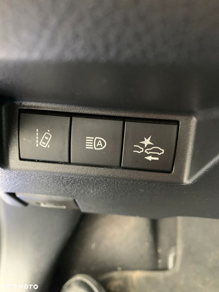 Toyota Yaris 1.5 VVT-i Y20 Team Deutschland - 15