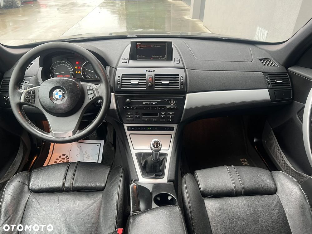 BMW X3 sDrive18d - 14