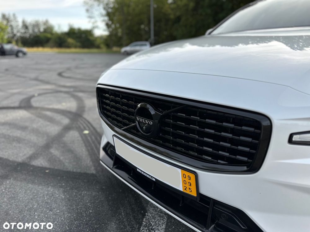 Volvo V60 D4 R-Design - 17