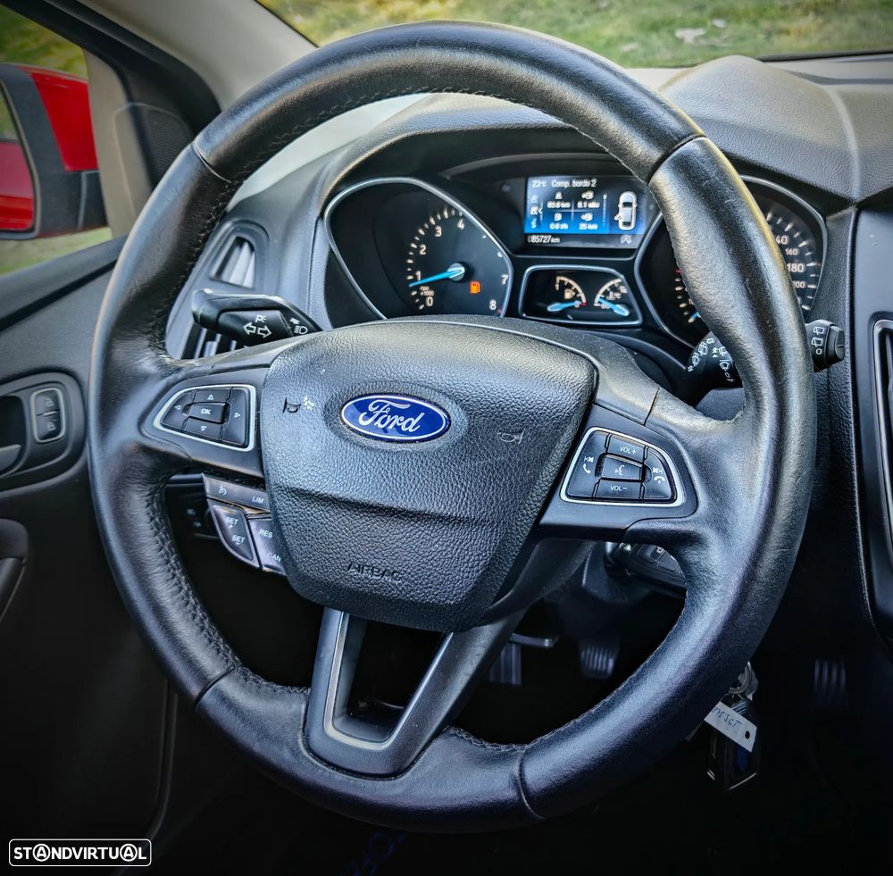 Ford Focus 1.0 SCTi Titanium Best - 14