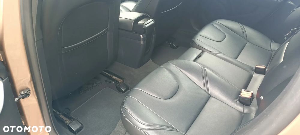 Volvo V40 D4 Summum - 32