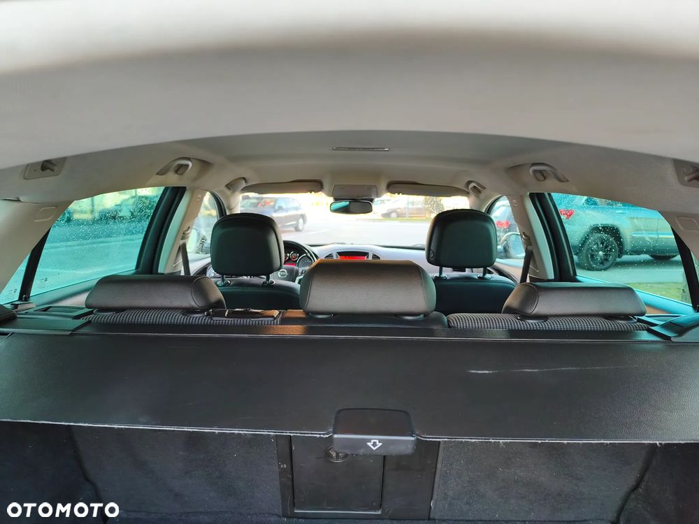 Opel Insignia - 10