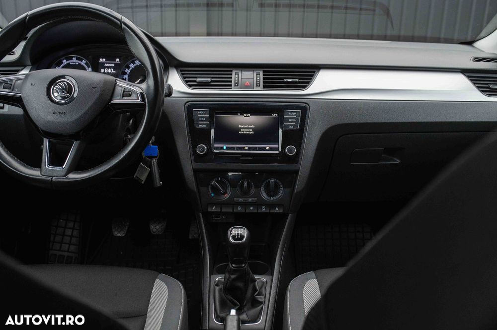 Skoda RAPID 1.0 TSI Clever - 26