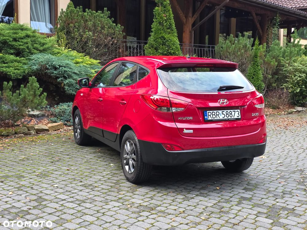 Hyundai ix35 1.6 2WD Fifa World Cup Edition - 4