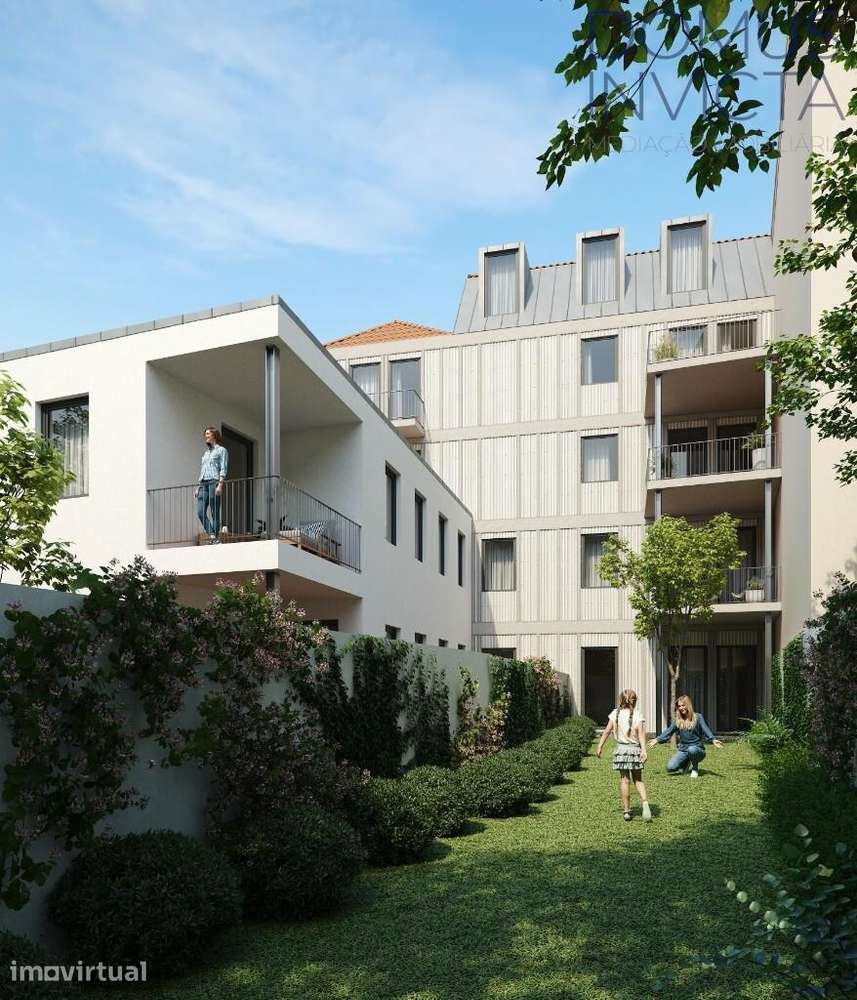 T3 Duplex com jardim privativo em Cedofeita