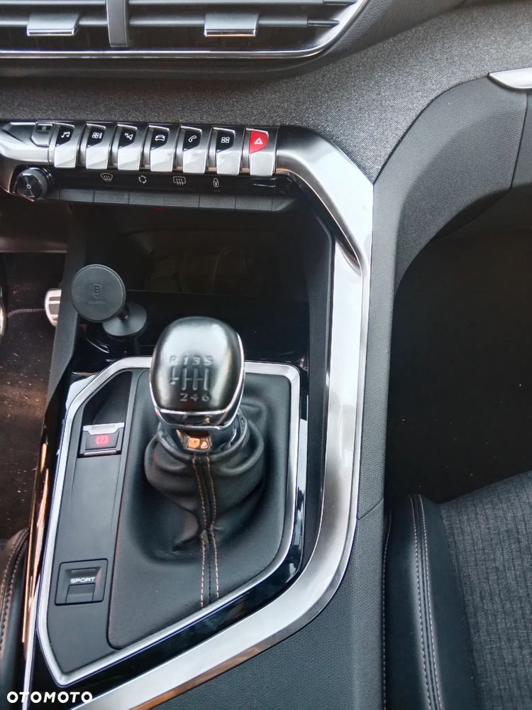 Peugeot 3008 1.5 BlueHDi GT S&S - 13