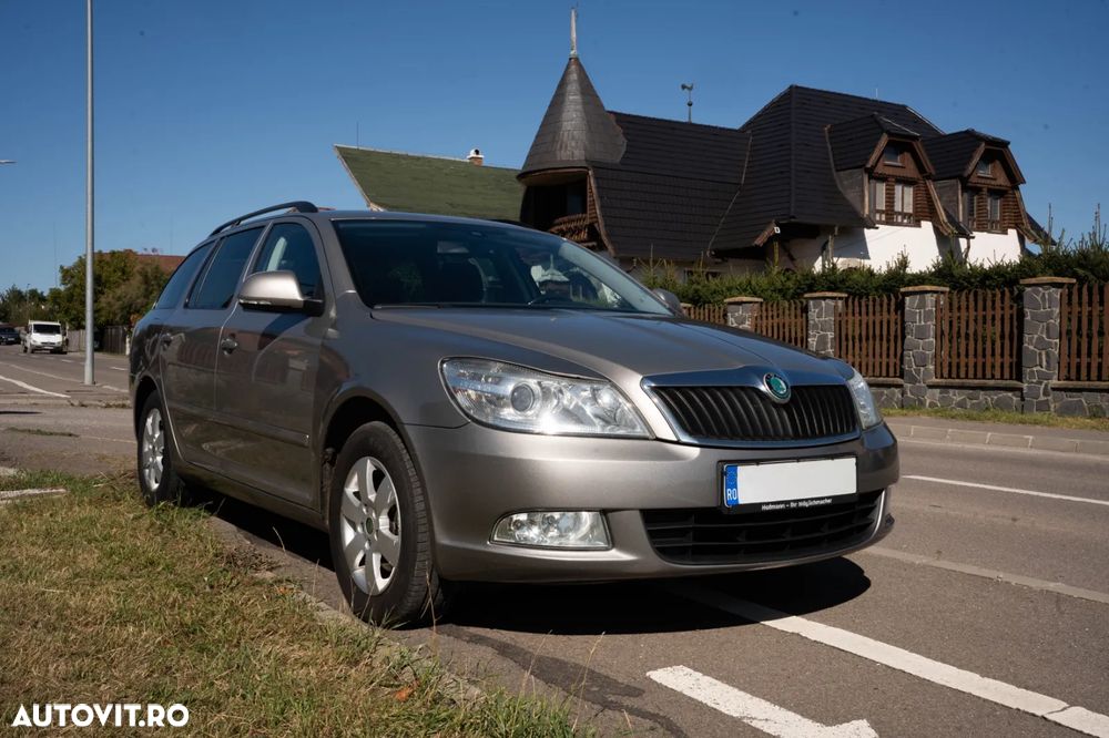 Skoda Octavia Combi 2.0 TDI Ambiente - 1