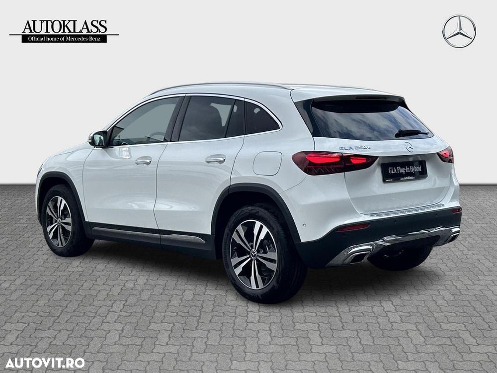 Mercedes-Benz GLA - 3