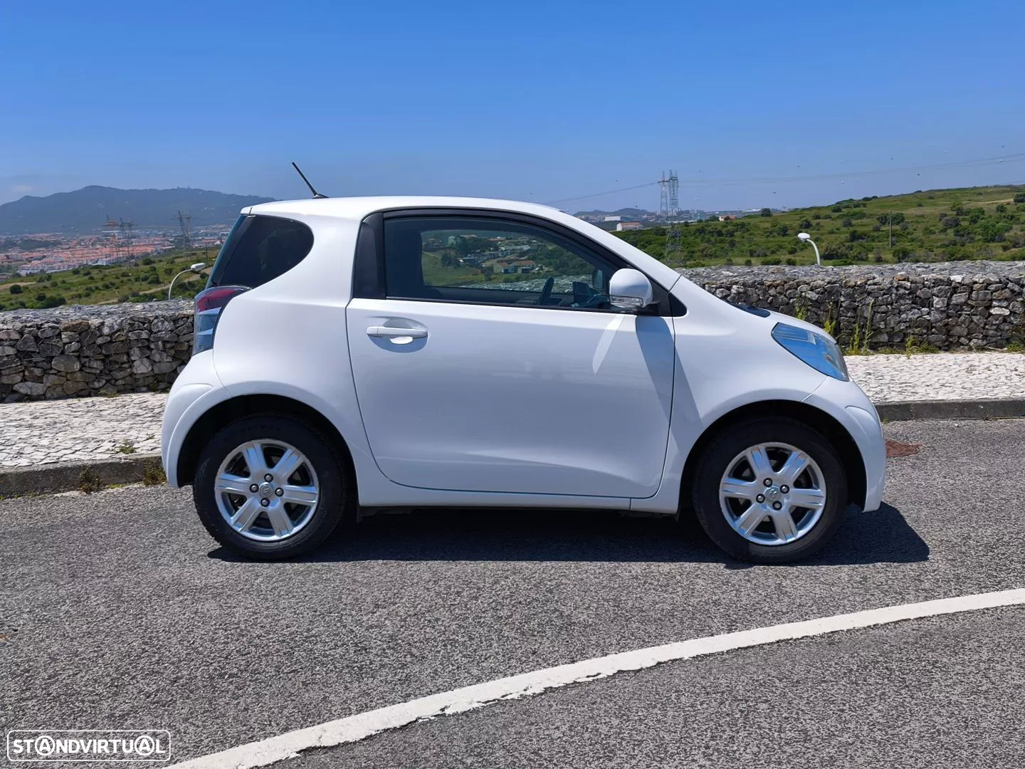 Toyota iQ 1.0 VVT-i - 2