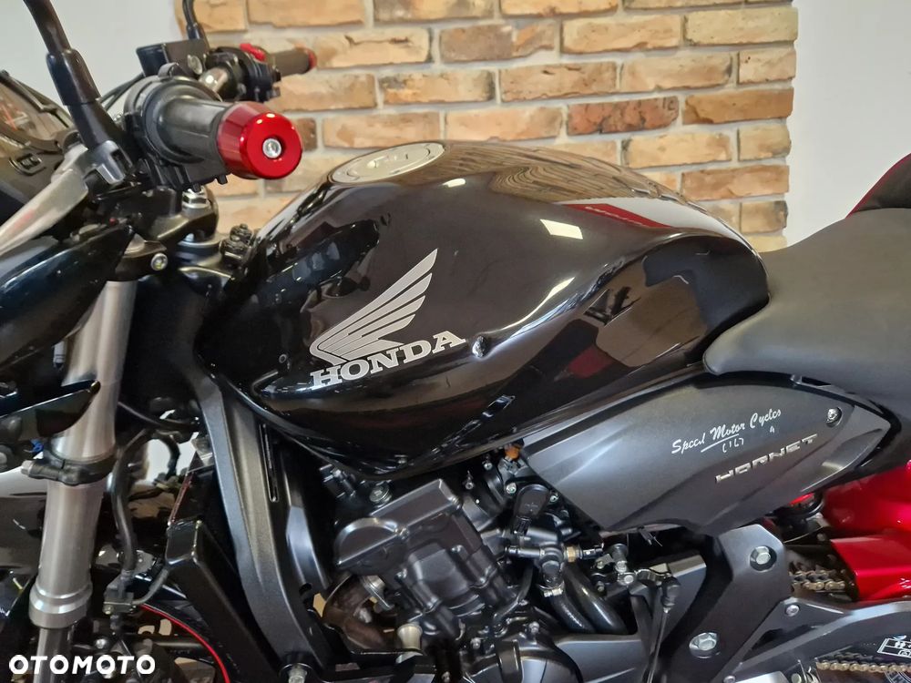Honda Hornet - 20