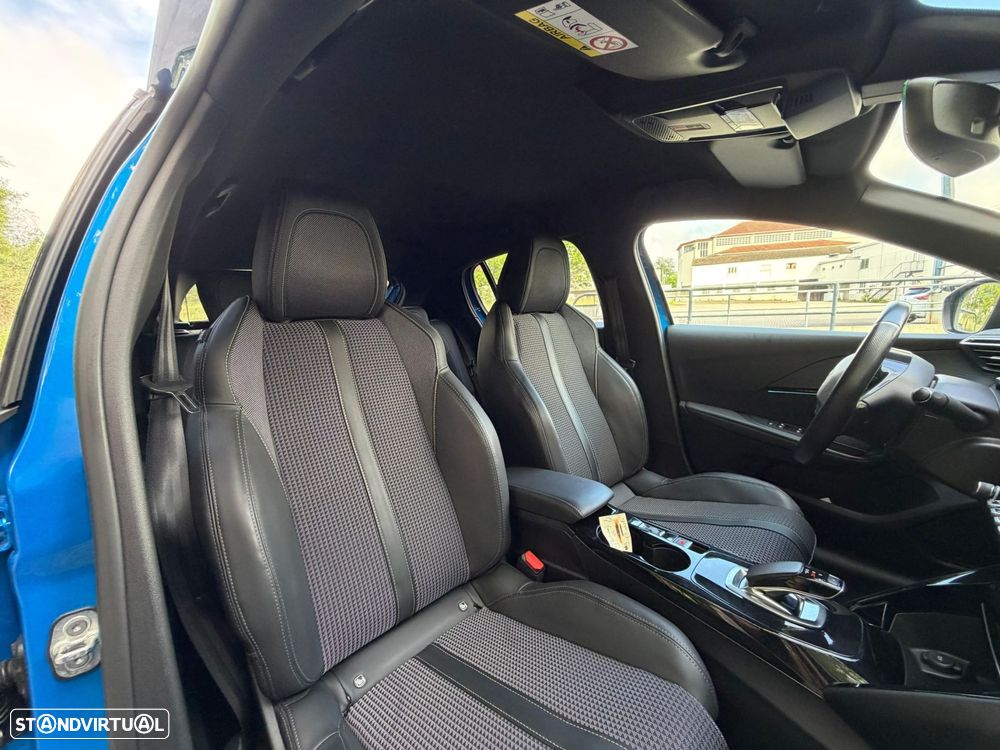 Peugeot e-208 50 kWh GT Line - 29