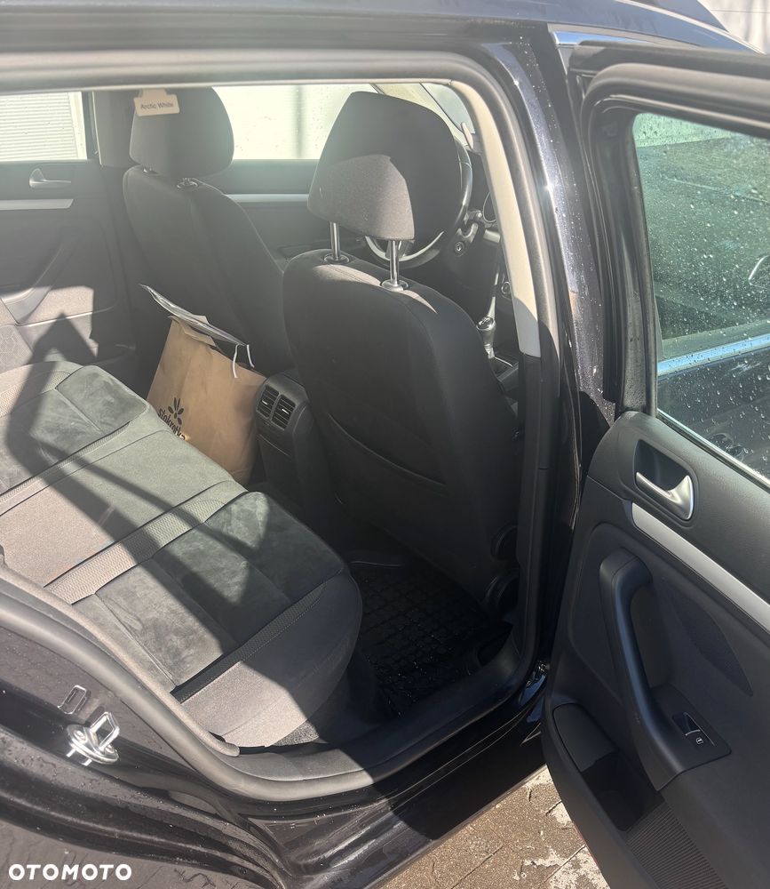 Volkswagen Golf 1.6 TDI Comfortline - 9