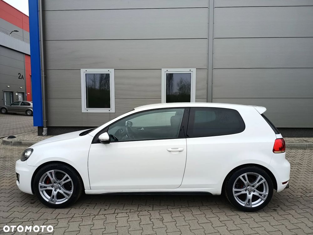 Volkswagen Golf 2.0 GTI - 8