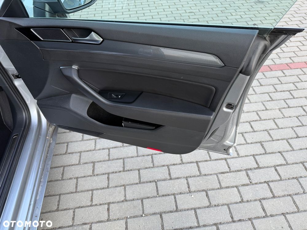 Volkswagen Arteon 2.0 TSI OPF 4Motion DSG R-Line - 16