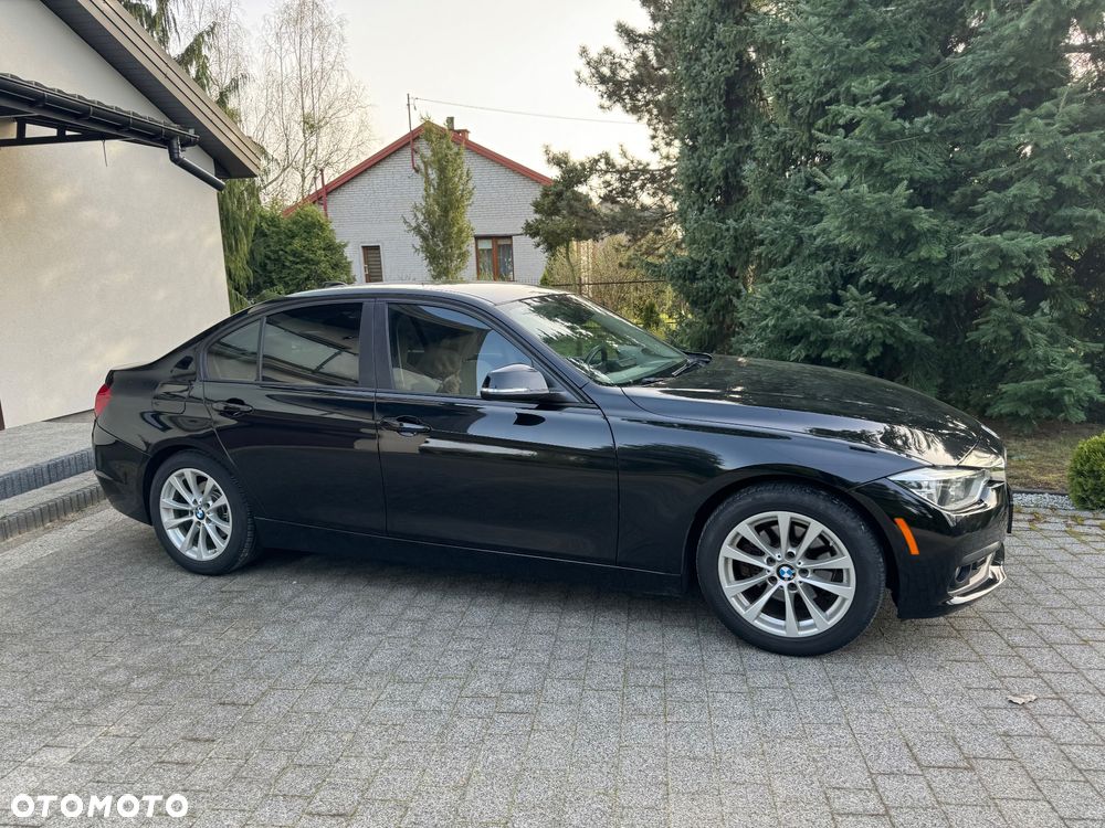 BMW Seria 3 320i GPF Luxury Line Purity