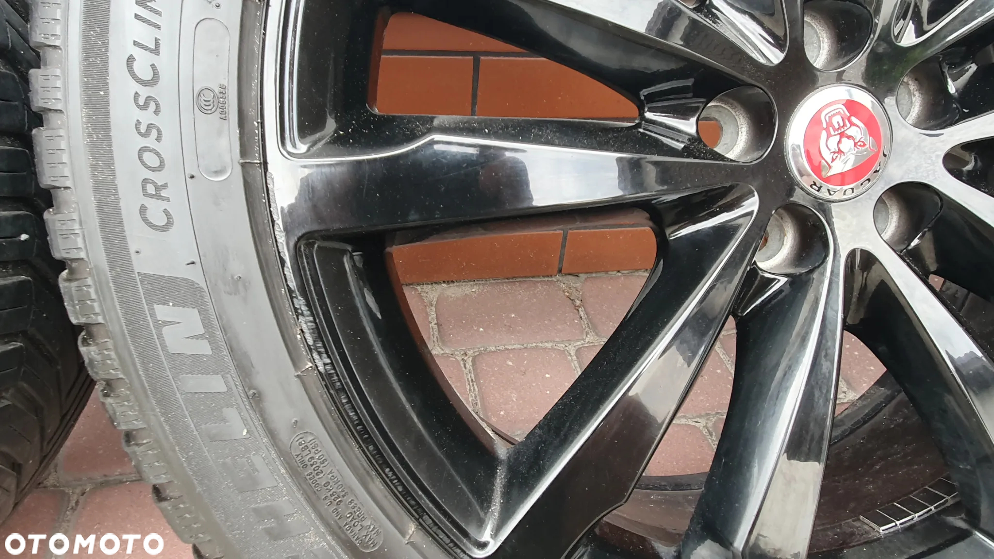 4 Koła + Felga na zapas Jaguar E-Pace Całoroczne Michelin CrossClimate 2 SUV 255 45 R20 - 5