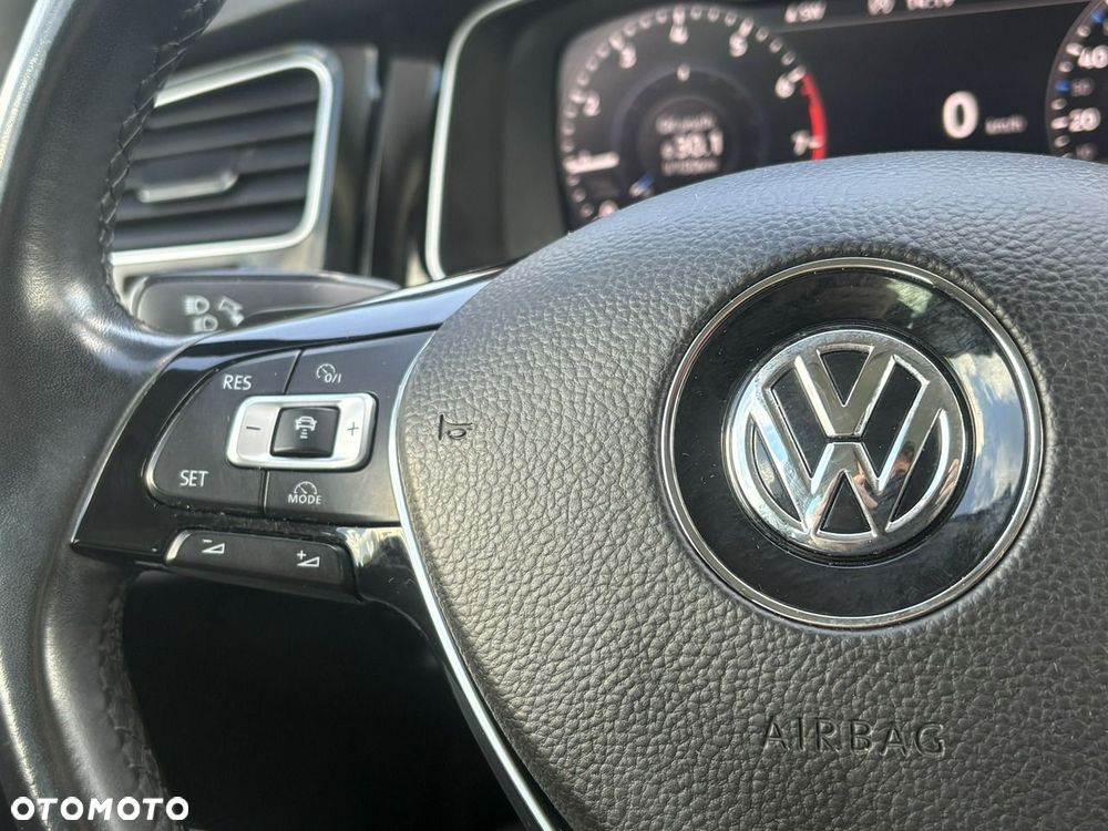 Volkswagen Golf 1.5 eTSI OPF DSG Style - 23