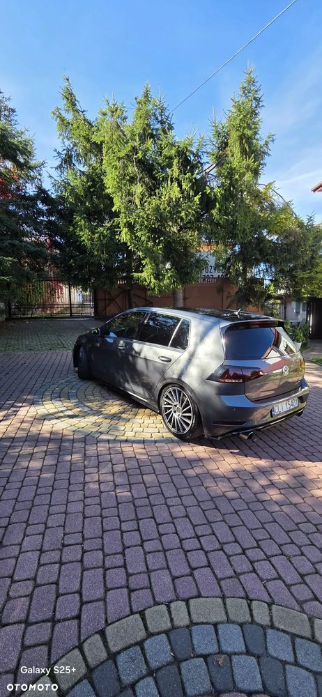 Volkswagen Golf - 5