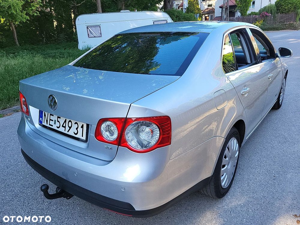 Volkswagen Jetta 1.9 TDI Comfortline - 5