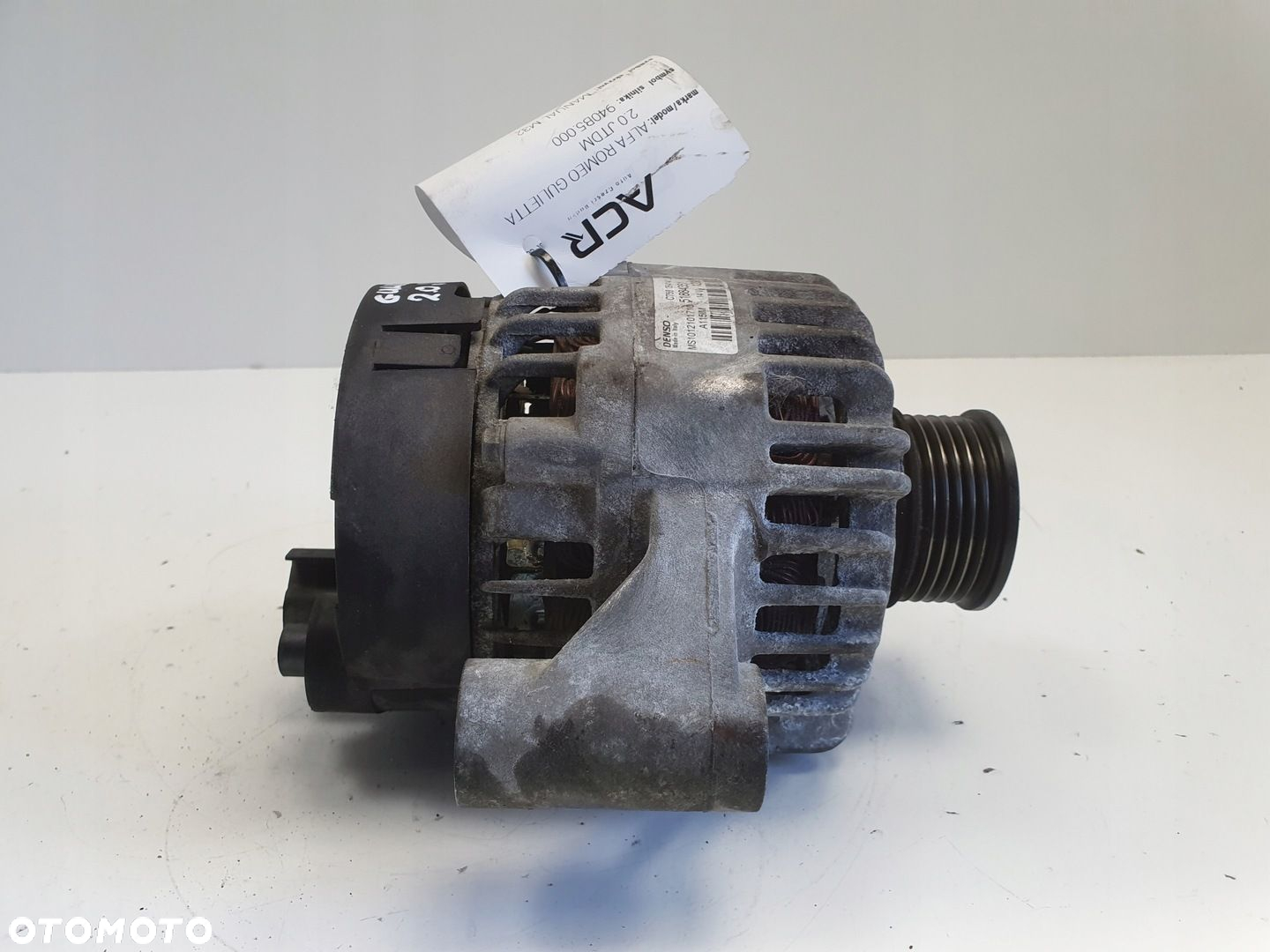 Alfa Romeo Giulietta 2.0 JTDM ALTERNATOR 51884351 denso 120A - 6
