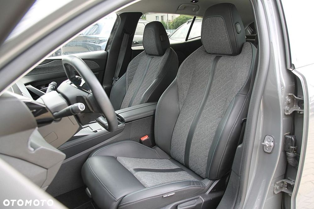 Peugeot 408 1.2 PureTech Allure S&S EAT8 - 26