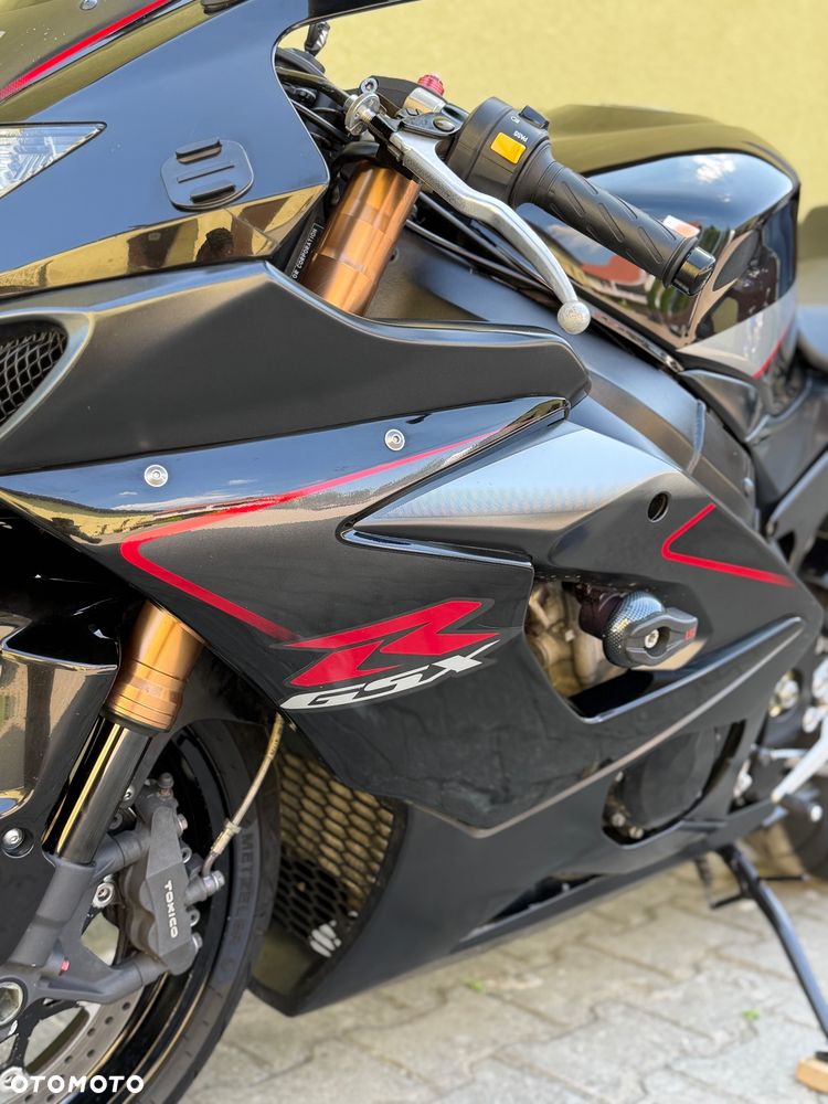 Suzuki GSX-R - 30