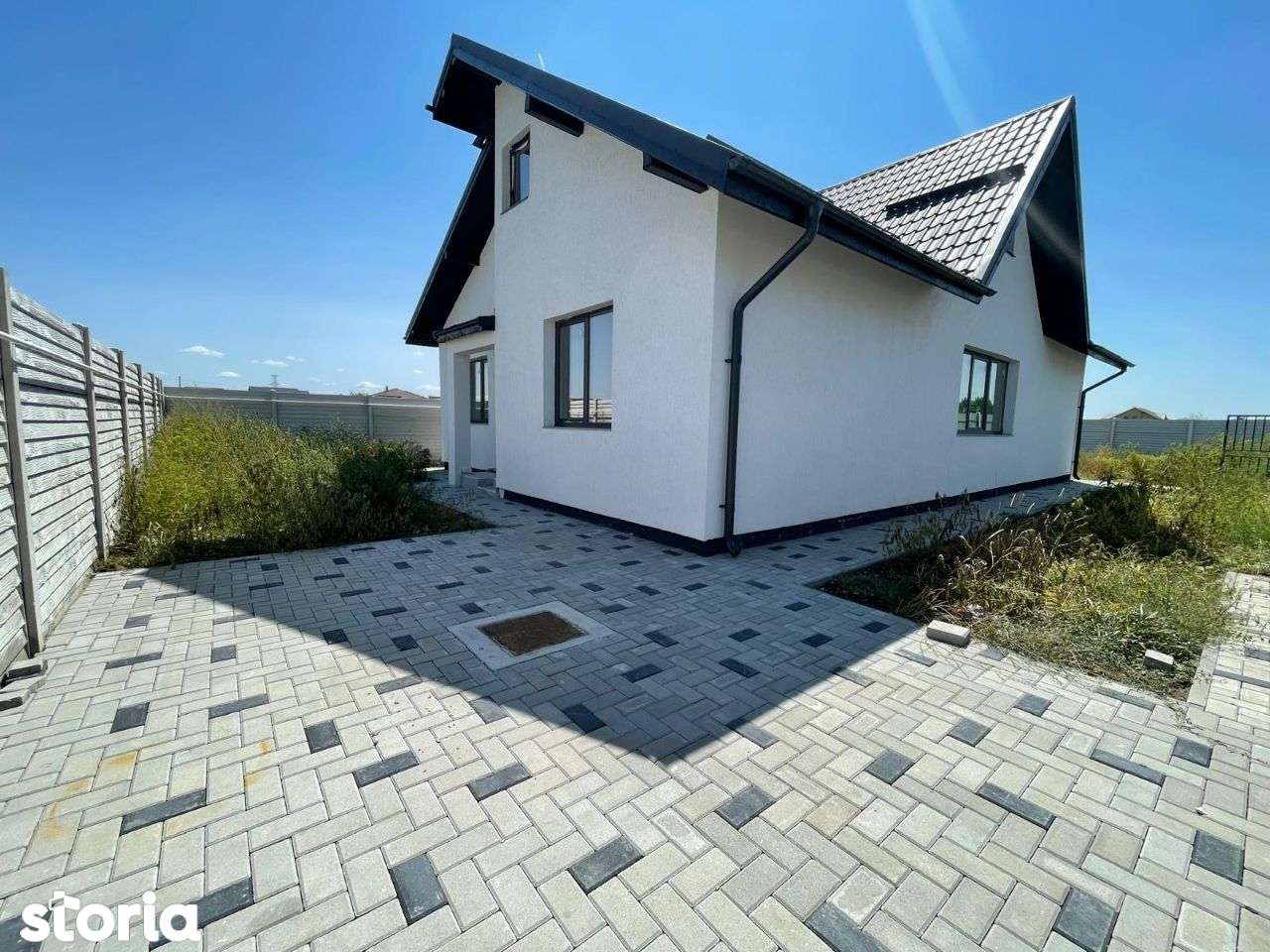 Casă cu 3 dormitoare și curte spațioasă cu acces rapid către BucureștI - Imagine principală: 3/15