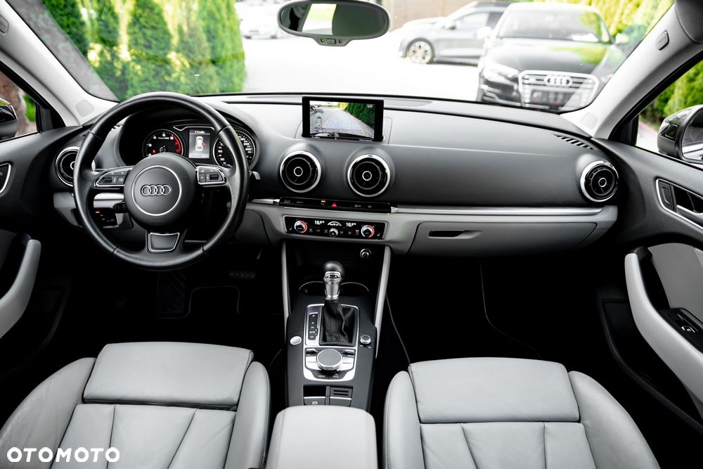 Audi A3 Sportback 1.8 TFSI S tronic S line Sportpaket - 27
