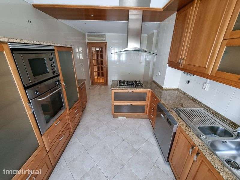 Apartamento T3 no Prior Velho - Grande imagem: 5/12