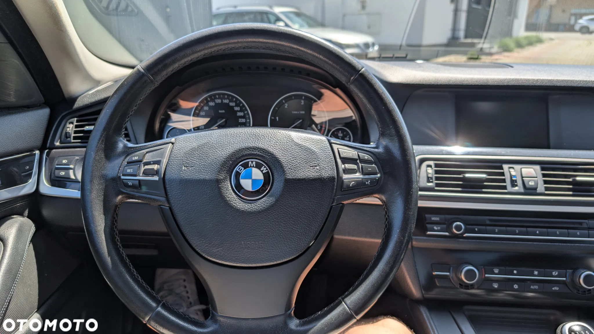 BMW Seria 5 520d - 7