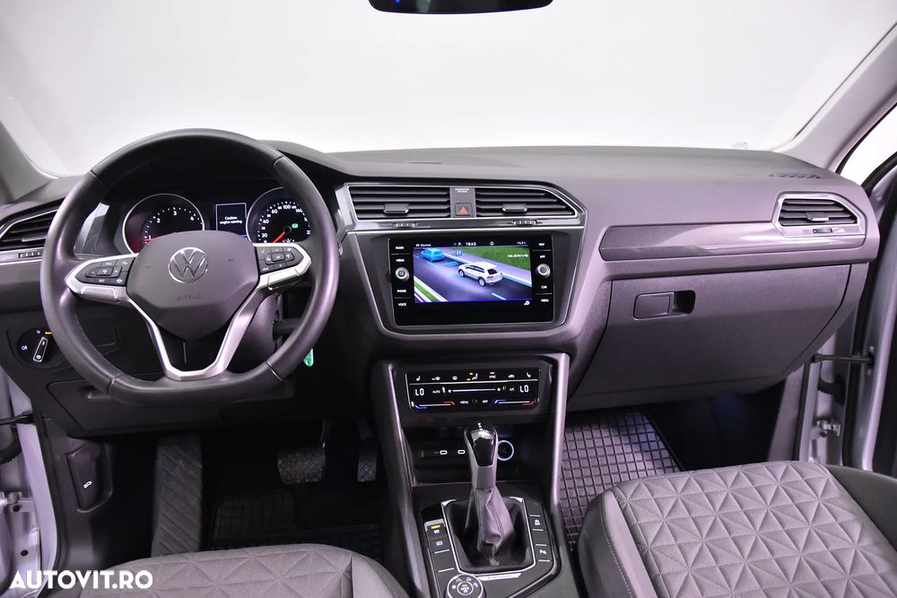 Volkswagen Tiguan - 10