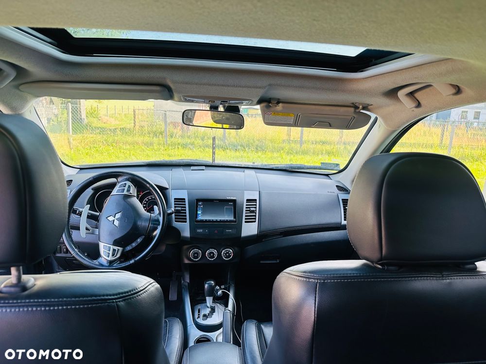 Mitsubishi Outlander 2.0 Intense + NAVI 2WD EU5 CVT - 6