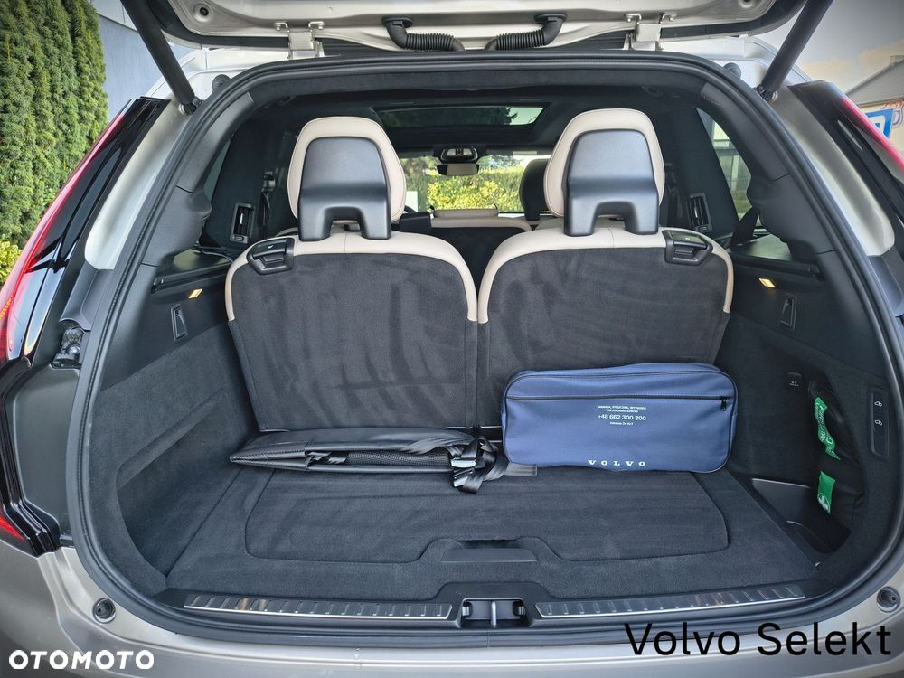 Volvo XC 90 - 32