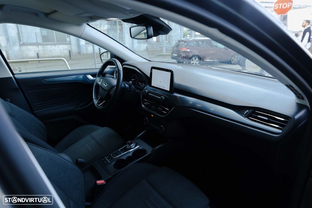 Ford Focus SW 1.0 EcoBoost Active Aut. - 24