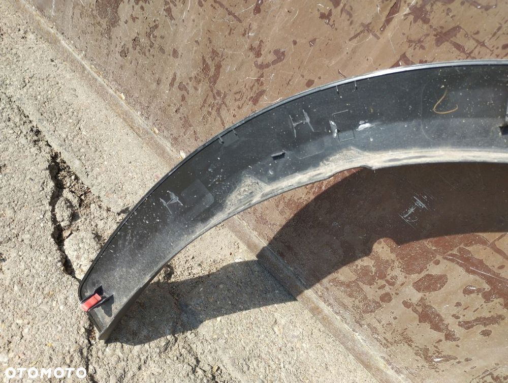 Listwa na błotnik prawa przód Mitsubishi Eclipse Cross 7400A740 - 7