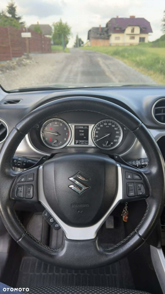 Suzuki Vitara 1.6 Premium 4WD - 12